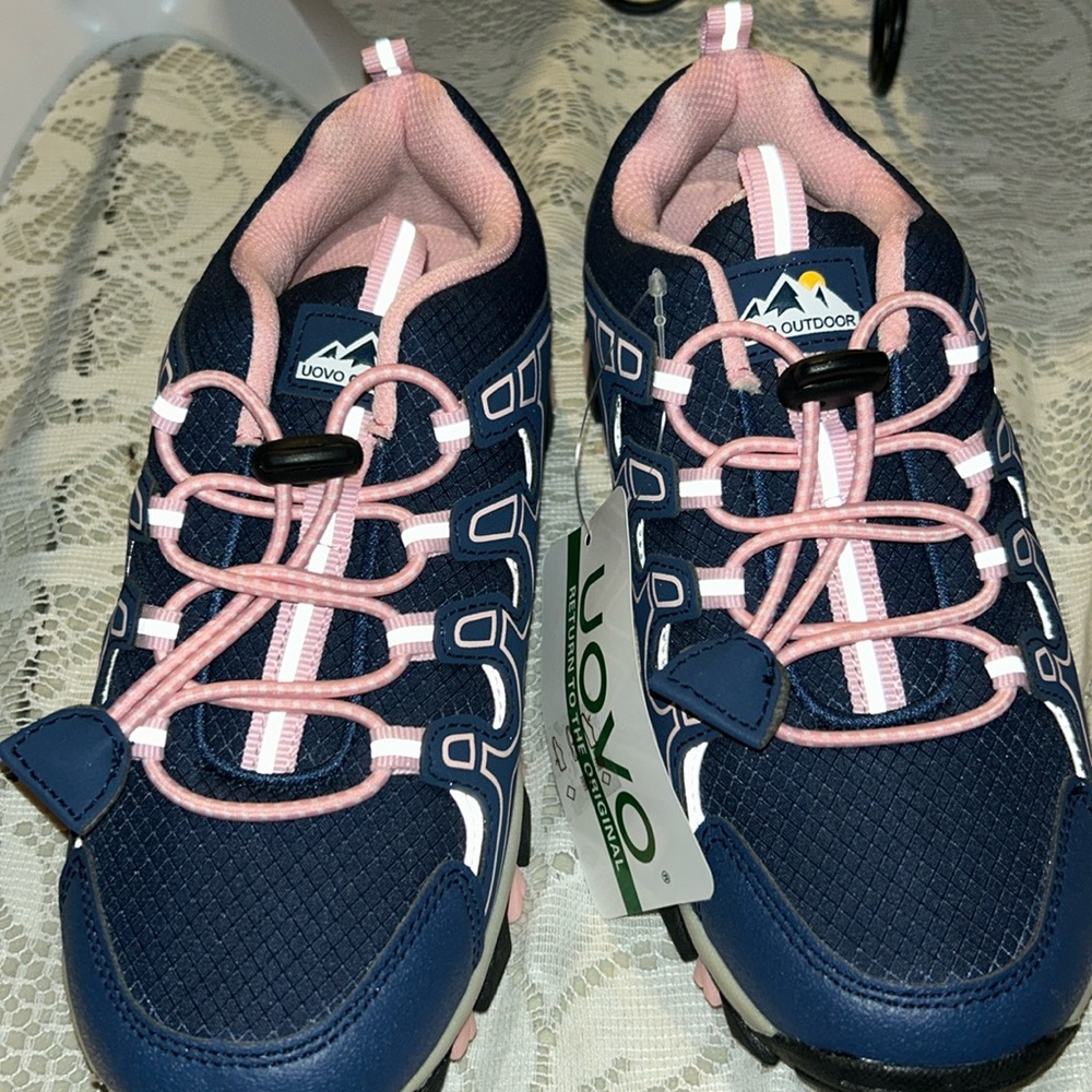 UOVO girls sneakers size 36/ 5.5. BRAND NEW with tags.
